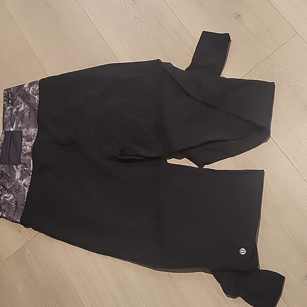 Vintage Lululemon Leggings with feet - Picture 5 of 7